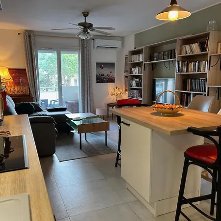 T2 Traversant Saint-cyprien Climatise 4/5 Pers - Fr-1-793-33 * Saint-Cyprien (Pyrenees-Orientales)